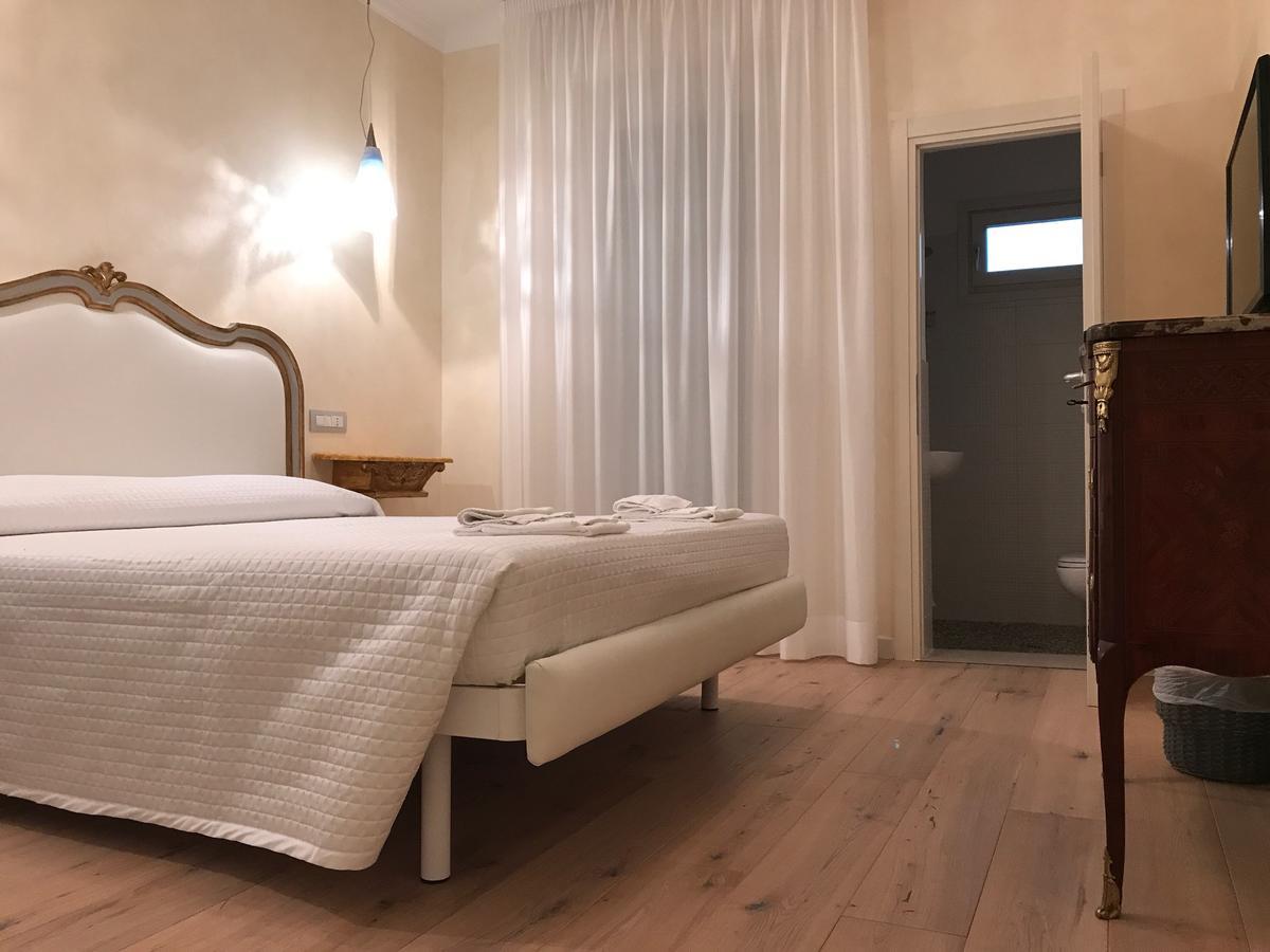 Hotel "La Salute" Monte Grimano Terme Екстер'єр фото